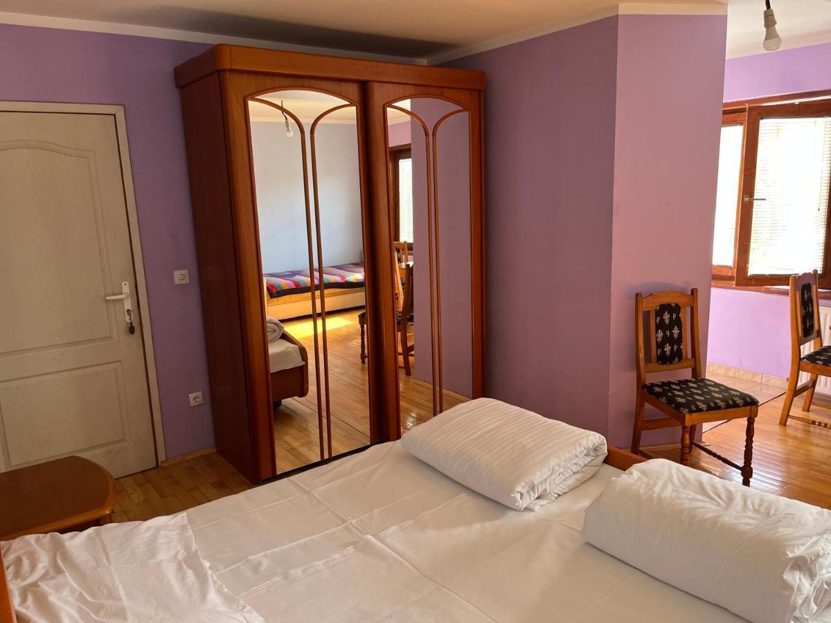 Apartments And Rooms Vicko Brzece Ngoại thất bức ảnh
