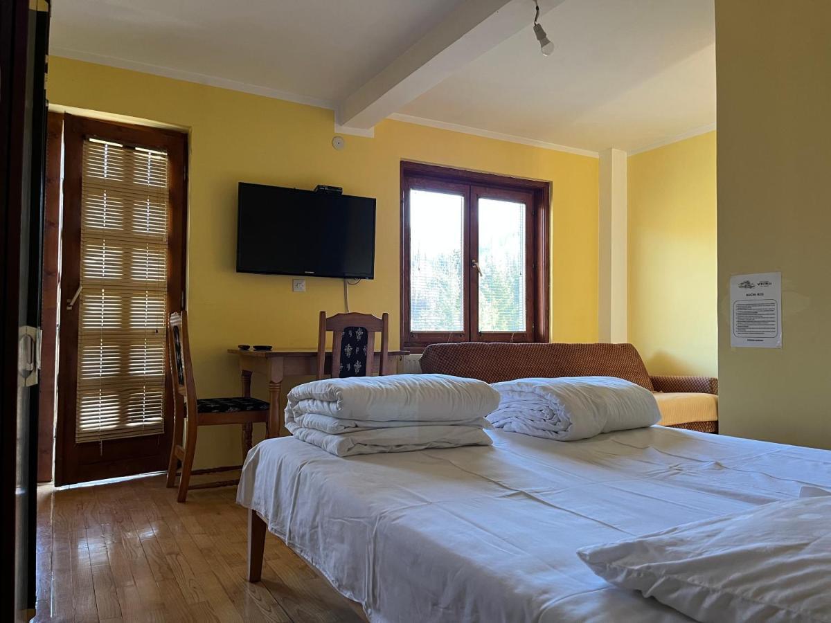 Apartments And Rooms Vicko Brzece Ngoại thất bức ảnh