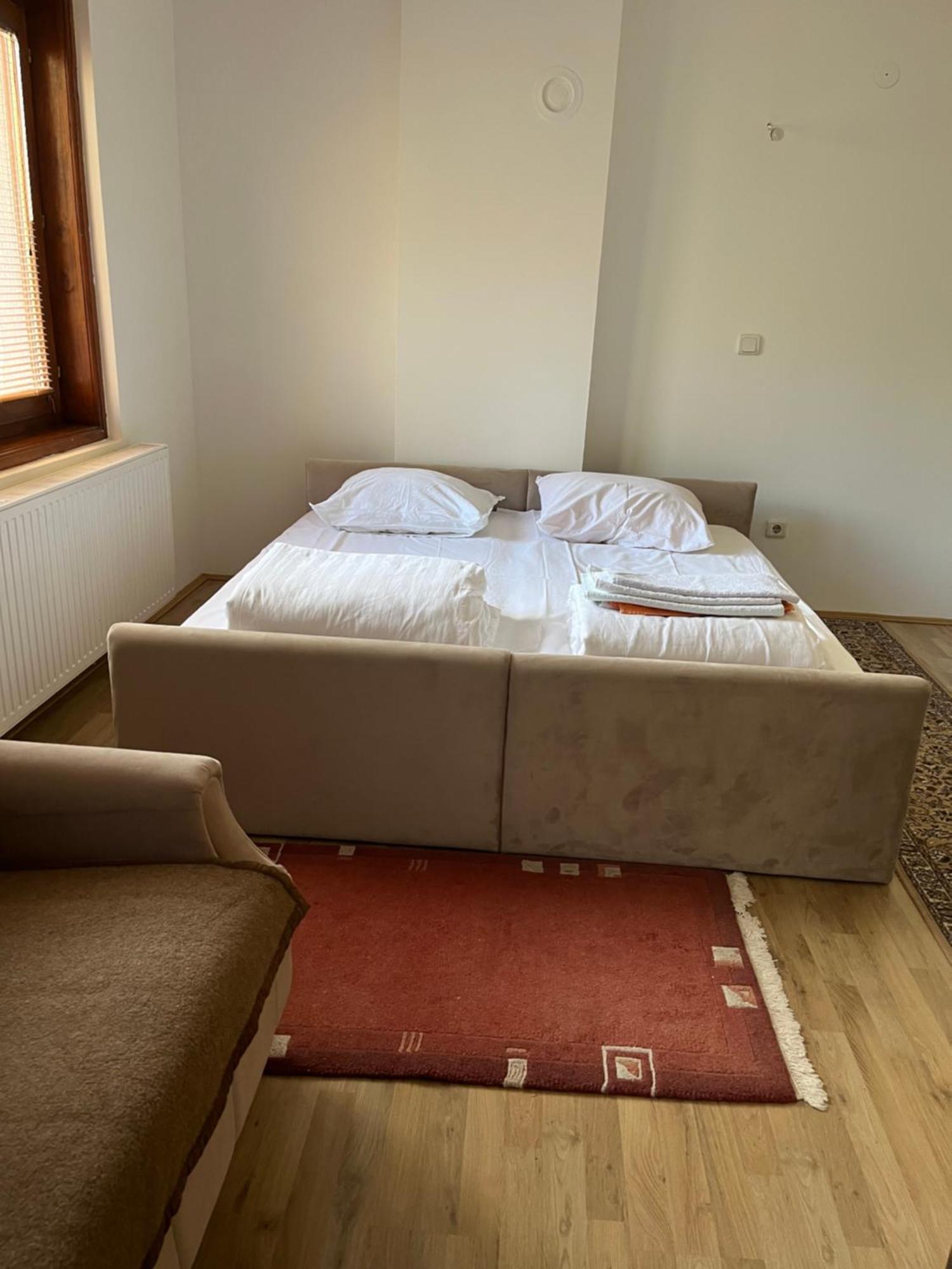 Apartments And Rooms Vicko Brzece Ngoại thất bức ảnh