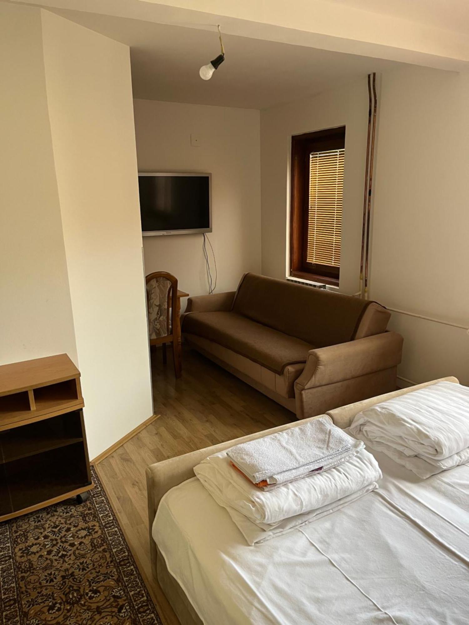 Apartments And Rooms Vicko Brzece Ngoại thất bức ảnh