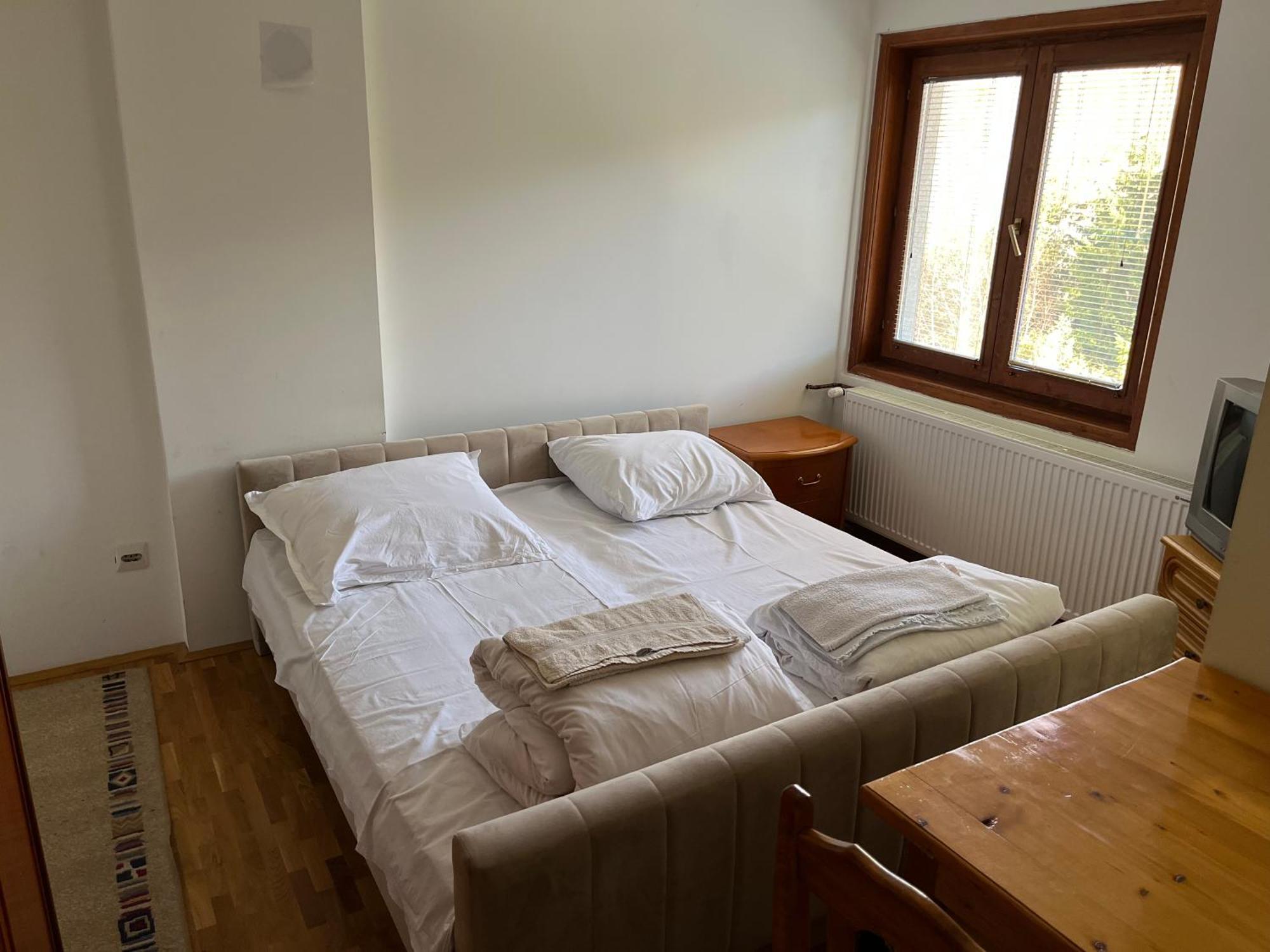 Apartments And Rooms Vicko Brzece Ngoại thất bức ảnh