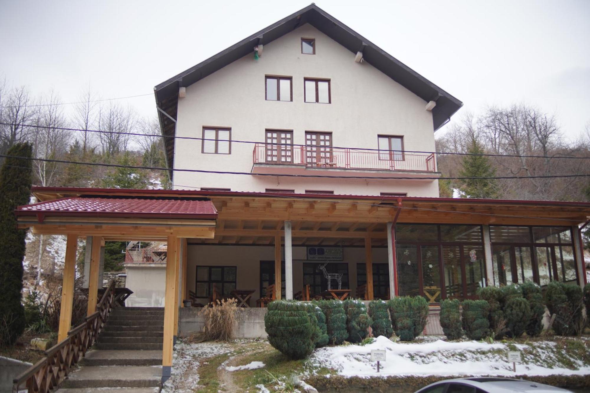 Apartments And Rooms Vicko Brzece Ngoại thất bức ảnh